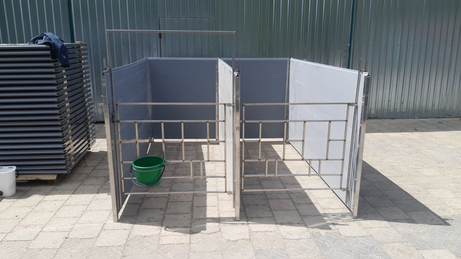 Бокс 1500х1200х1100 для телят из ПВХ панелей