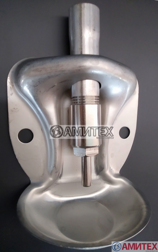 Чашечная поилка для подсосных поросят 135*80*165mm