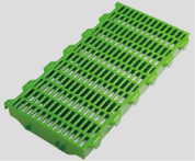 Пластиковая решетка для доращивания 600х300 мм (50% отверстий) с креплениями на лагу   